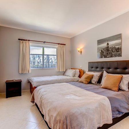 2 Bedroom Apartment With Pool In Vila Marachique, Alvor Exterior photo